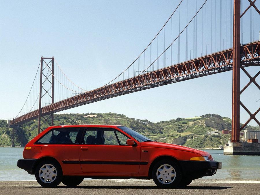  Volvo 480 1987 года  (фото 8 из 17)
